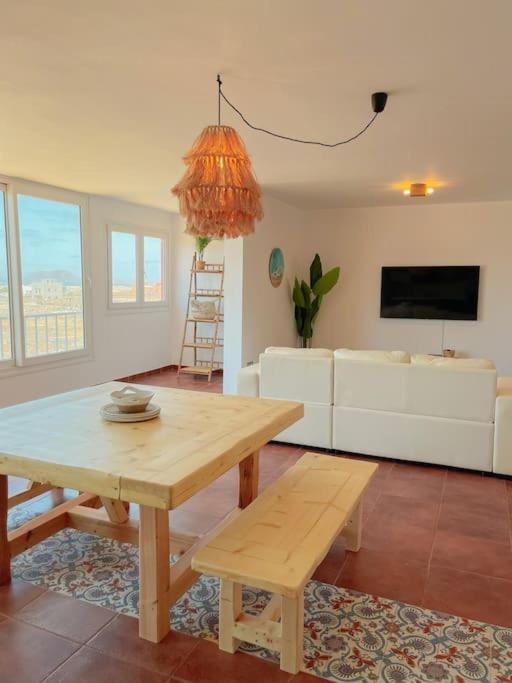 Apartamento Casa Bamboo Corralejo, Espacioso, Piscina Y Parking Exterior foto